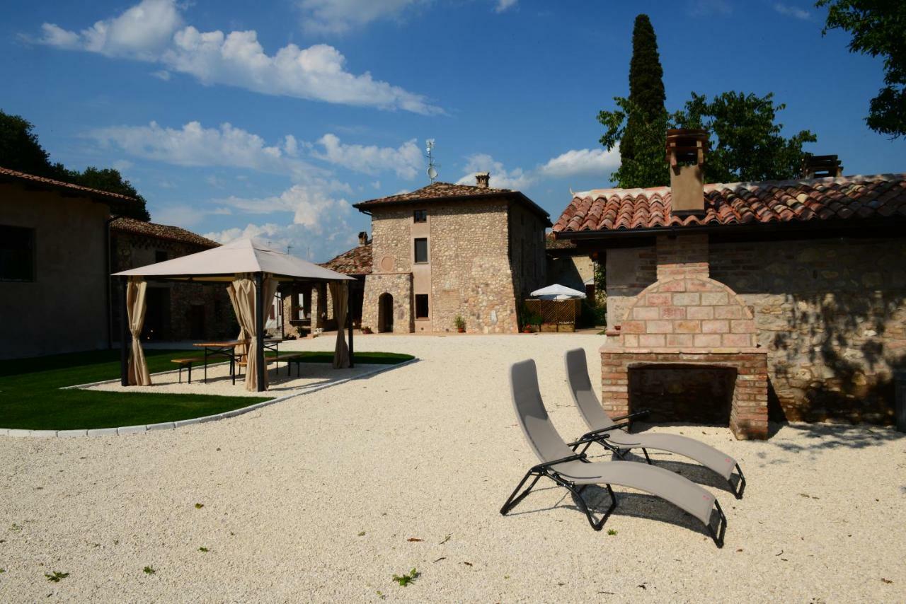 Corte Davini Agriturismo Villa มอนซามบาโน ภายนอก รูปภาพ