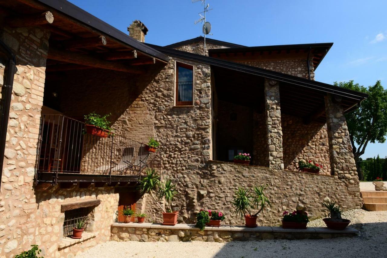 Corte Davini Agriturismo Villa มอนซามบาโน ภายนอก รูปภาพ